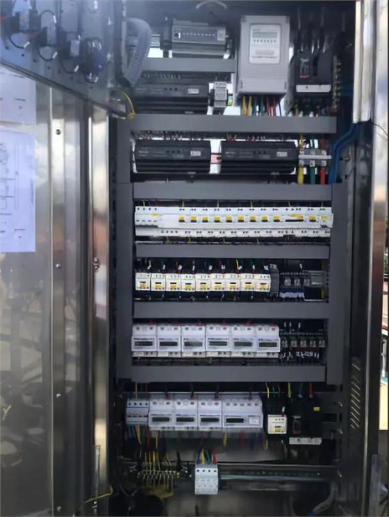 鼎立慧聯集成云智能控制器DALI模塊、電量采集模塊的配電箱