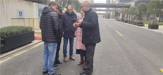 外賓來(lái)訪上海項(xiàng)目部