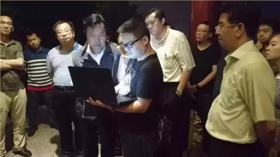 海南省委常委、三亞市委書記張琦帶隊，冒雨檢查城市夜景亮化工作