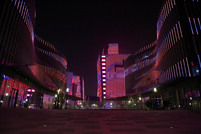 國際傳媒港燈光首秀